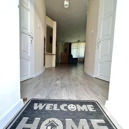 авіа Apartment *