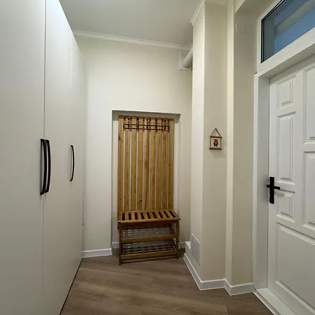 авіа Apartment