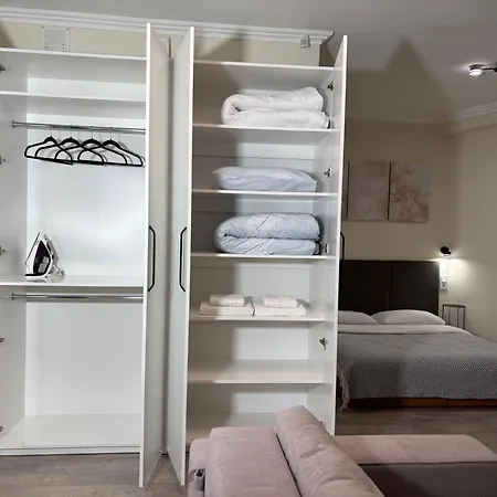 авіа Apartment